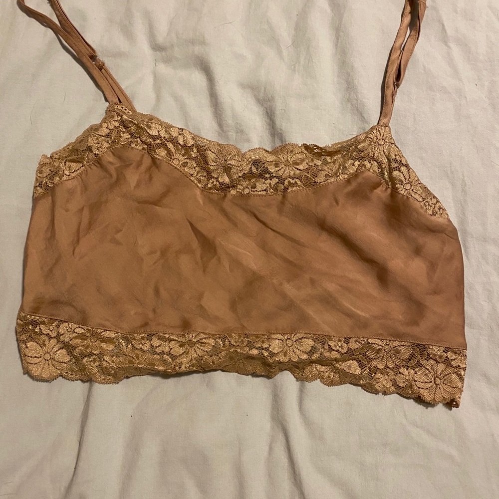 Crop lace top